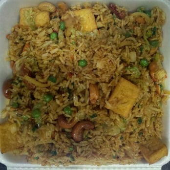 Royal Chopstix - Singapore fried rice, no chicken,add tofu,add cashew - Chinese Near Me - Irving, Texas