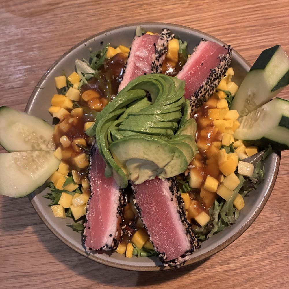 Seared Ahi Cafe Salad