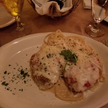 Gilardi's Ristorante - Pollo Alla Parmigiana - Italian Near Me - Springfield, Missouri Gilardi's Ristorante - Pollo Alla Parmigiana - Italian Near Me - Springfield, Missouri