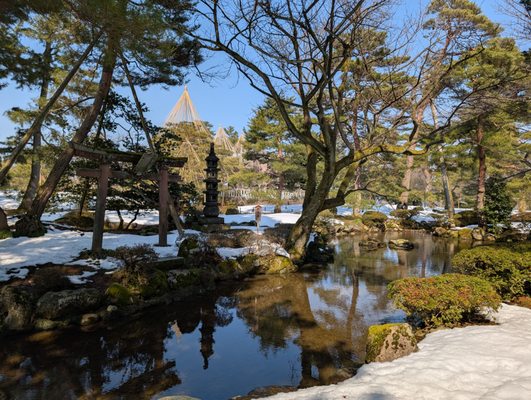Kenroku-en by null