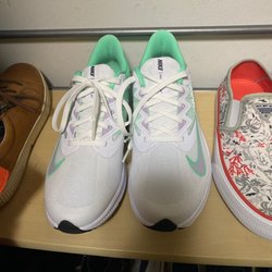 Clothing Warehouse - Nike shoes