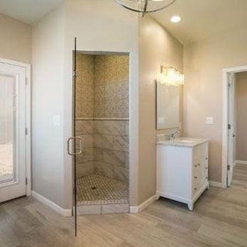Prime Luxury Design Construction - a large bathroom - General Contractors Near Me - Albuquerque, New Mexico Prime Luxury Design Construction - a large bathroom - General Contractors Near Me - Albuquerque, New Mexico
