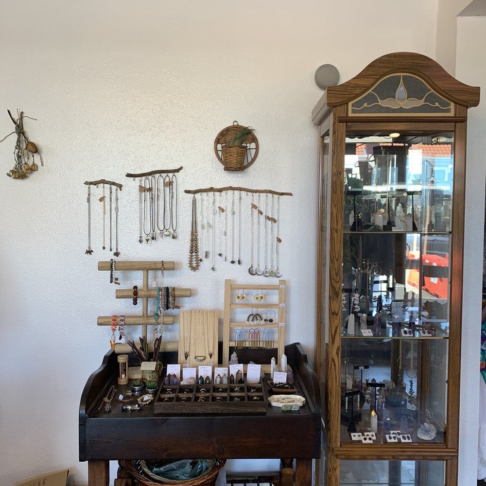 Forager Vintage - 7/28/20 Support Beaverton businesses! Great location. - Used, Vintage & Consignment Near Me - Beaverton, Oregon