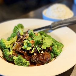 The Lemon Grass Restaurant - Lacey - Seven Flavor Beef on steamed brocolli