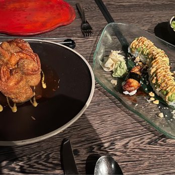 Echo Palm Beach - Shrimp Egg Rolls, Spicy Dragon Roll, Eel Sushi, and complimentary Edamame - Bars Near Me - Palm Beach, Florida