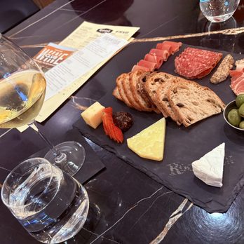Rootstock Wine Bar - Wine Bars Near Me - Mountain View, California