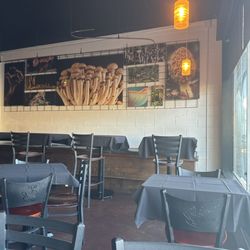 Black Trumpet Bistro