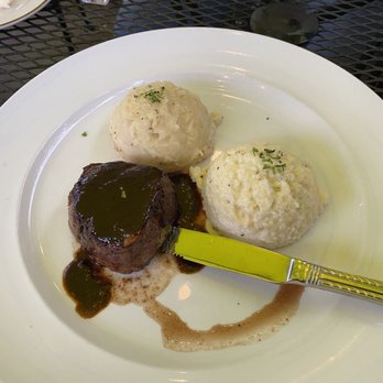 306 North - Filet with grits and mashed potatoes - New American Near Me - Valdosta, Georgia 306 North - Filet with grits and mashed potatoes - New American Near Me - Valdosta, Georgia