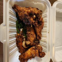Pho 400 - Salt and pepper chicken wings