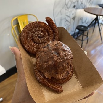 Honey Berry Evergreen - Churro ice cream sandwich with chocolate fantasy - Ice Cream & Frozen Yogurt Near Me - San Jose, California