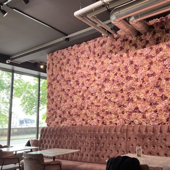 Café Elena - Cafes Near Me - Zürich, ZH