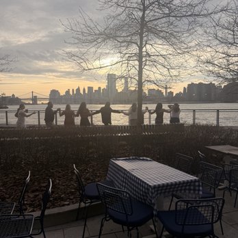 Psaraki - Just feeling Greek - Greek Near Me - Brooklyn, New York