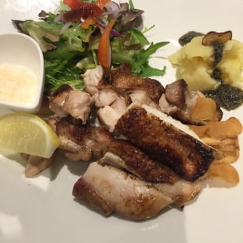 Wayo Japanese Dining - Some chicken dish.  Everything comes out so quickly that you could finish your entire meal in five minutes. Relaxing - Japanese Near Me - Flemington, VIC