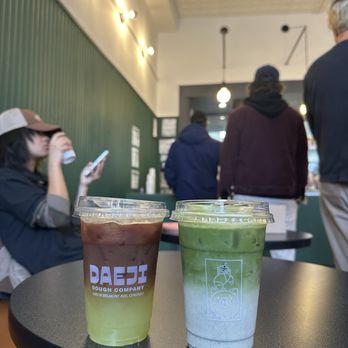 Daeji Dough Company - espresso tonic & matcha black sesame latte - Bakeries Near Me - Chicago, Illinois