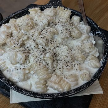 Murray's Cheese Bar - Seasonal Mac - Wine Bars Near Me - Long Island City, New York Murray's Cheese Bar - Seasonal Mac - Wine Bars Near Me - Long Island City, New York