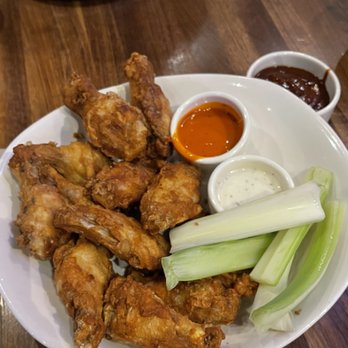 Yard House - Fried wings - New American Near Me - Rancho Cucamonga, California