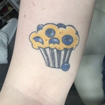 Dermadonna Custom Tattoos - Blueberry muffin by Cristina - Tattoo Near Me - Amsterdam, New Hampshire