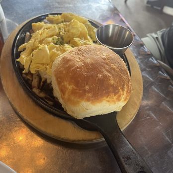 Nadeen's Hermitage Haven - Breakfast & Brunch Near Me - Hermitage, Tennessee