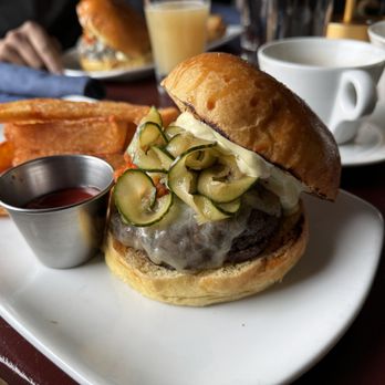 Good Eats Restaurant & Bar - Good Eats Burger - Bars Near Me - New Milford, Connecticut Good Eats Restaurant & Bar - Good Eats Burger - Bars Near Me - New Milford, Connecticut