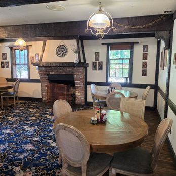 The Mill at The Kasteel - American Near Me - Oak Harbor, Washington