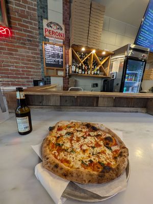 Pizza Bocca Lupo by null
