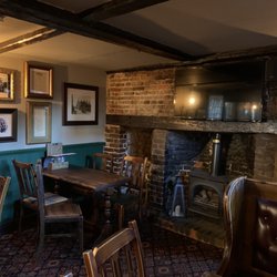 Pickerel Inn - Pickerel interior