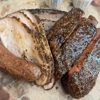 Franklin Barbecue - Bbq platter, brisket, turkey, ribs, sausage - Barbeque Near Me - Austin, Texas Franklin Barbecue - Bbq platter, brisket, turkey, ribs, sausage - Barbeque Near Me - Austin, Texas