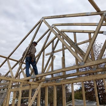 R&R First Choice Roofing - Setting trusss - Roofing Near Me - St Louis, Missouri R&R First Choice Roofing - Setting trusss - Roofing Near Me - St Louis, Missouri