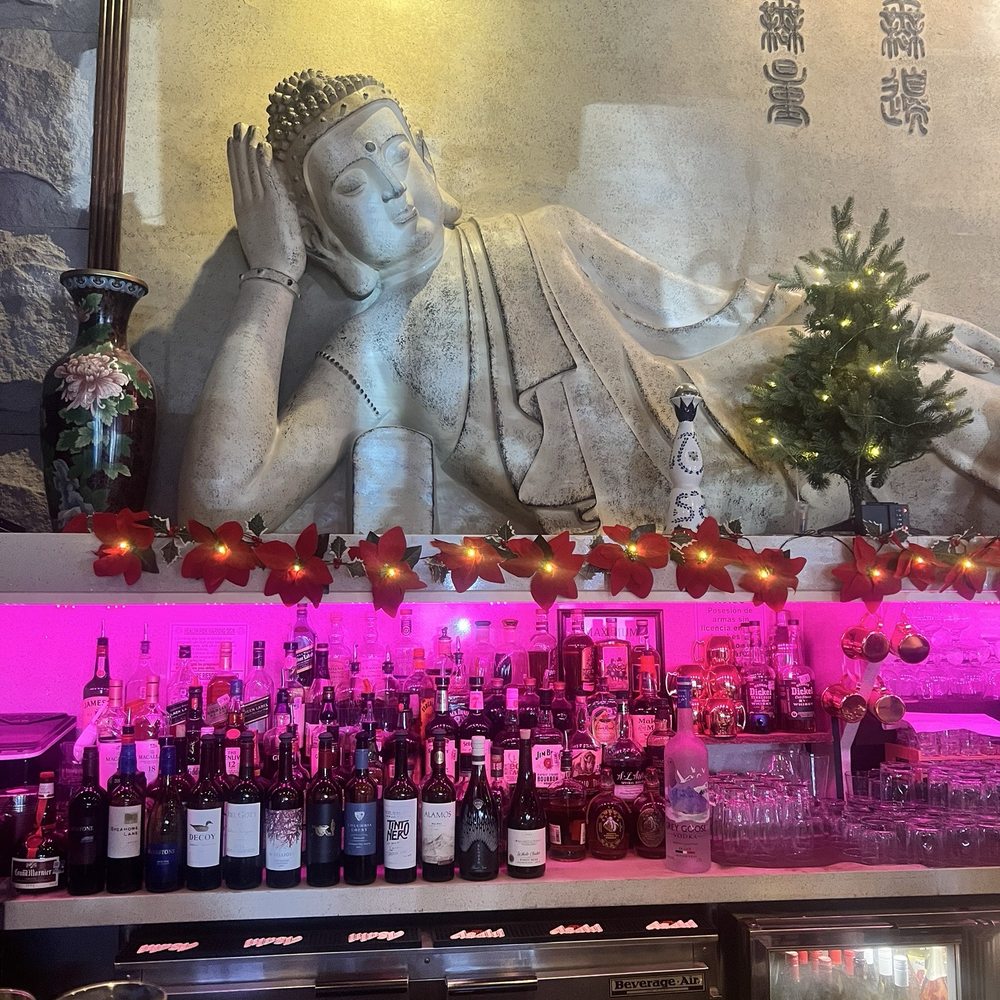Cafe Ginger - At the bar - Chinese Near Me - Houston, Texas Cafe Ginger - At the bar - Chinese Near Me - Houston, Texas