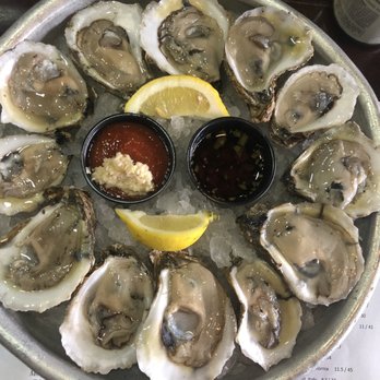 Pearlz - Dozen oysters - Seafood Near Me - Charleston, South Carolina Pearlz - Dozen oysters - Seafood Near Me - Charleston, South Carolina