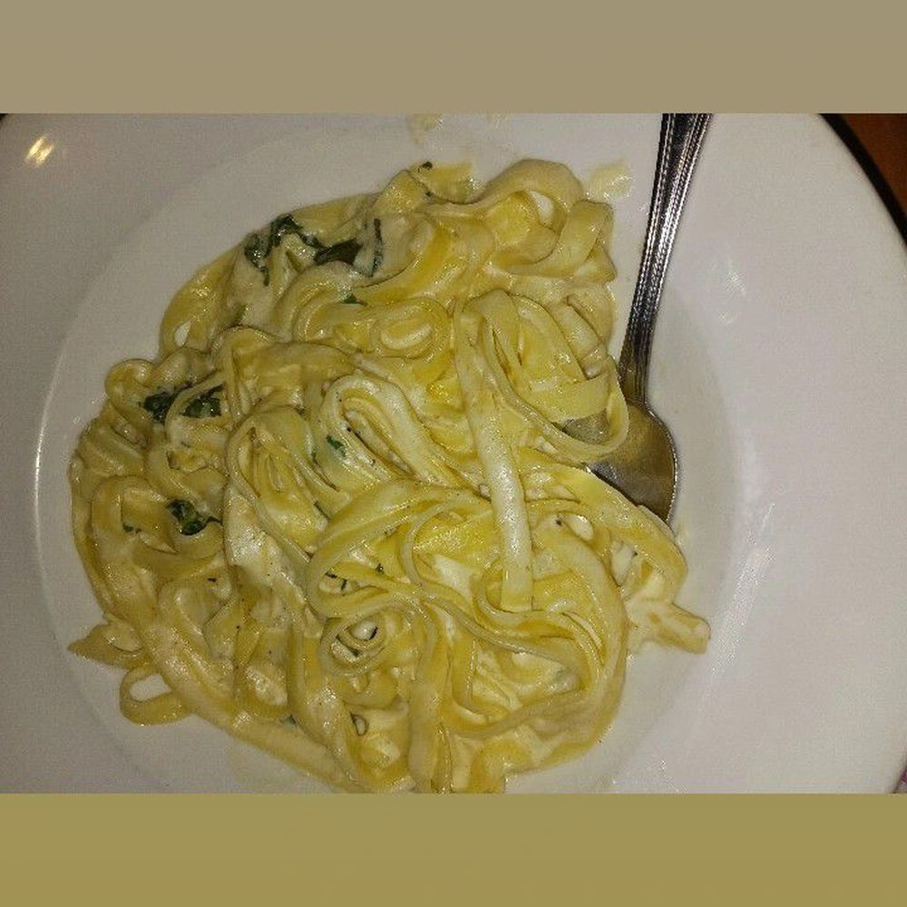 Turn 12 - fettuccine alfredo - American Near Me - Monterey, California Turn 12 - fettuccine alfredo - American Near Me - Monterey, California