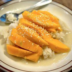 Awesome Thai - Sticky rice mangoe.
