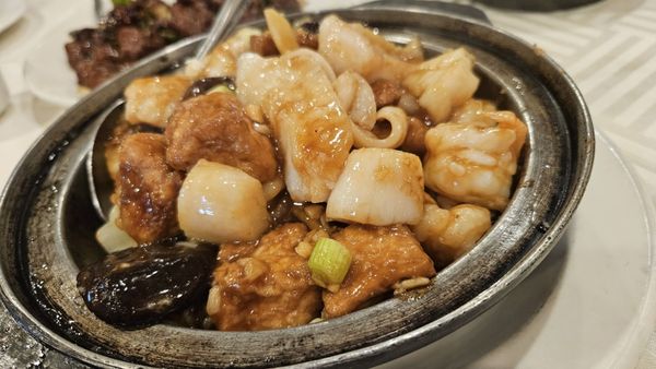 Full House Seafood by null