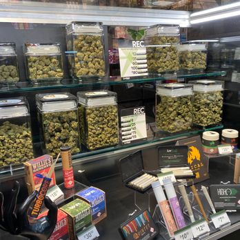 LivWell Dispensary - Cannabis Dispensaries Near Me - Broomfield, Colorado LivWell Dispensary - Cannabis Dispensaries Near Me - Broomfield, Colorado