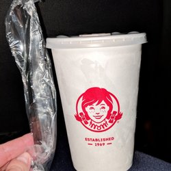 Wendy's - Wendy's, Key West -- is this really a Medium frosty? (ordered and paid for one)