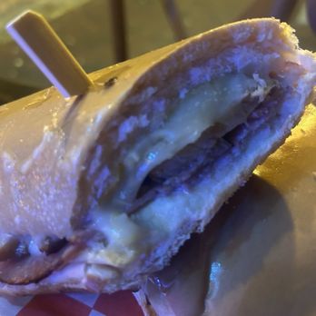 Alma Old Cuban Cuisine - Cuban sandwich - Cuban Near Me - Miami, Florida Alma Old Cuban Cuisine - Cuban sandwich - Cuban Near Me - Miami, Florida