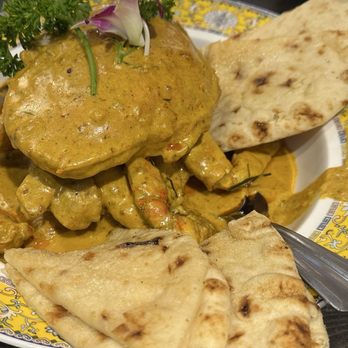 Yi Xin Cafe - Crab curry - Hong Kong Style Cafe Near Me - Honolulu, Hawaii Yi Xin Cafe - Crab curry - Hong Kong Style Cafe Near Me - Honolulu, Hawaii