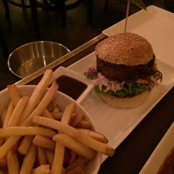 The Alchemist - Pulled pork burger, £8.95 - Cocktail Bars Near Me - London, XGL The Alchemist - Pulled pork burger, £8.95 - Cocktail Bars Near Me - London, XGL