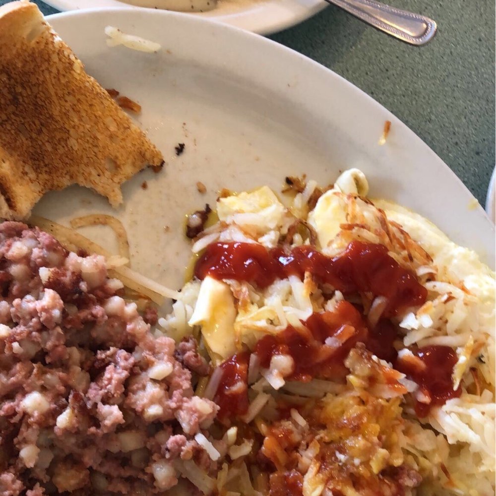 Pegah's Kitchen - Corn Corned Beef Hash and Eggs, Biscuits and Sausage Gravy - American Near Me - Escondido, California