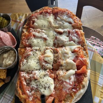 Fore Score A Golf Tavern - Flatbread - Sports Bars Near Me - Jacksonville, Florida