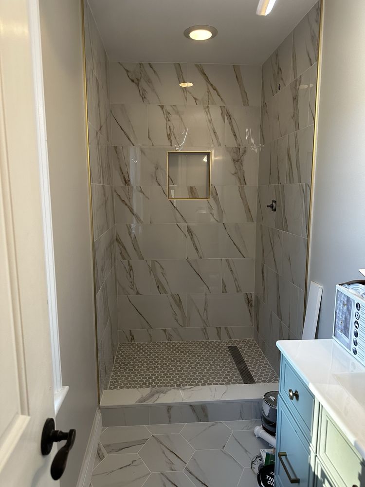 Slide of LAC General Contractor