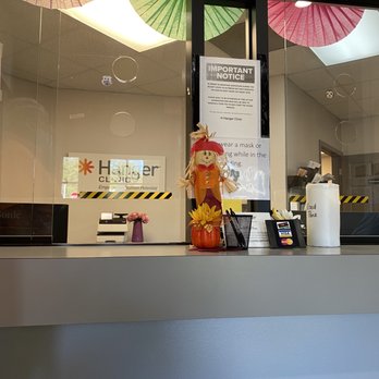 Hanger Orthotics & Prosthetics - Front desk at entrance to facility. - Orthopedists Near Me - Kissimmee, Florida Hanger Orthotics & Prosthetics - Front desk at entrance to facility. - Orthopedists Near Me - Kissimmee, Florida
