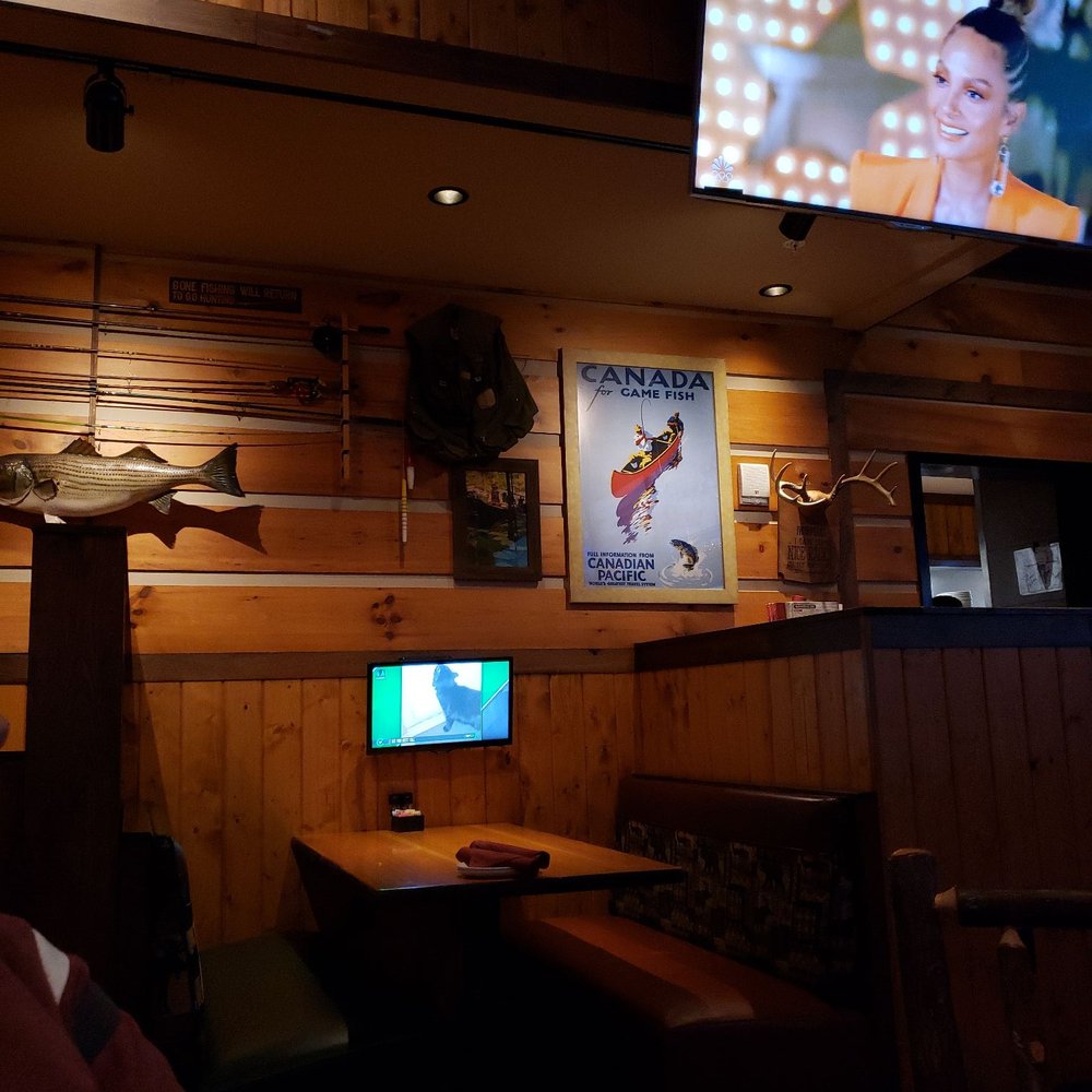 Twin Peaks - Sports Bars Near Me - Davie, Florida