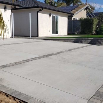ARC Design Landscape - New concrete driveway with paving stone inlay details - Landscape Architects or Designers Near Me - Santee, California ARC Design Landscape - New concrete driveway with paving stone inlay details - Landscape Architects or Designers Near Me - Santee, California
