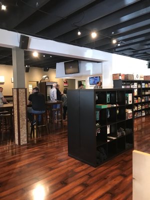Ridgewood Wine & Beer Co. by null