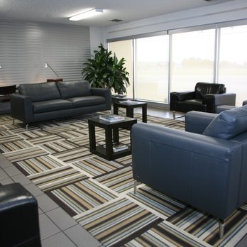 Rhine West - Customer waiting area - Auto Repair Near Me - San Antonio, Texas Rhine West - Customer waiting area - Auto Repair Near Me - San Antonio, Texas