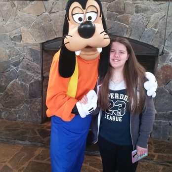 Disney's Hotel Cheyenne - Met Goofy today - Hotels Near Me - Coupvray, 77