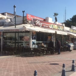 Naz Cafe & Restaurant - gelegen vlakbij de visafslag dus verse vis gegarandeerd