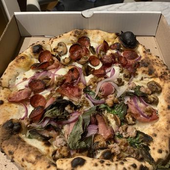 Robertas - Pizza Near Me - New York, New York Robertas - Pizza Near Me - New York, New York