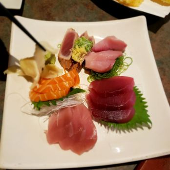 Kirala - Deluxe Sashimi plate. Fresh, elegant, simple, beautiful & delicious. - Sushi Bars Near Me - Berkeley, California Kirala - Deluxe Sashimi plate. Fresh, elegant, simple, beautiful & delicious. - Sushi Bars Near Me - Berkeley, California